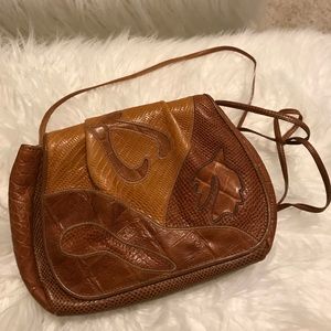 Sharif crossbody bag